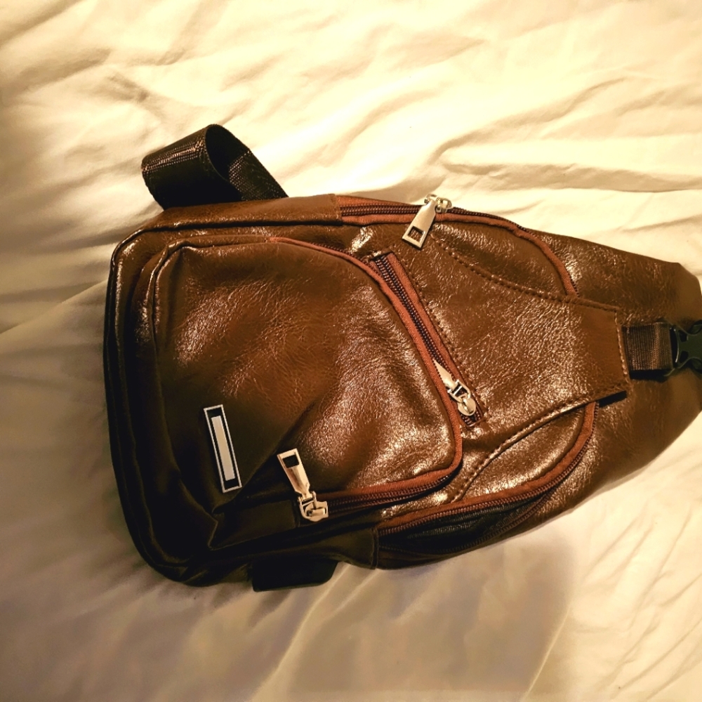 Mens song bag